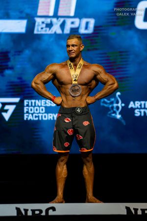 MEN'S PHYSIQUE 179